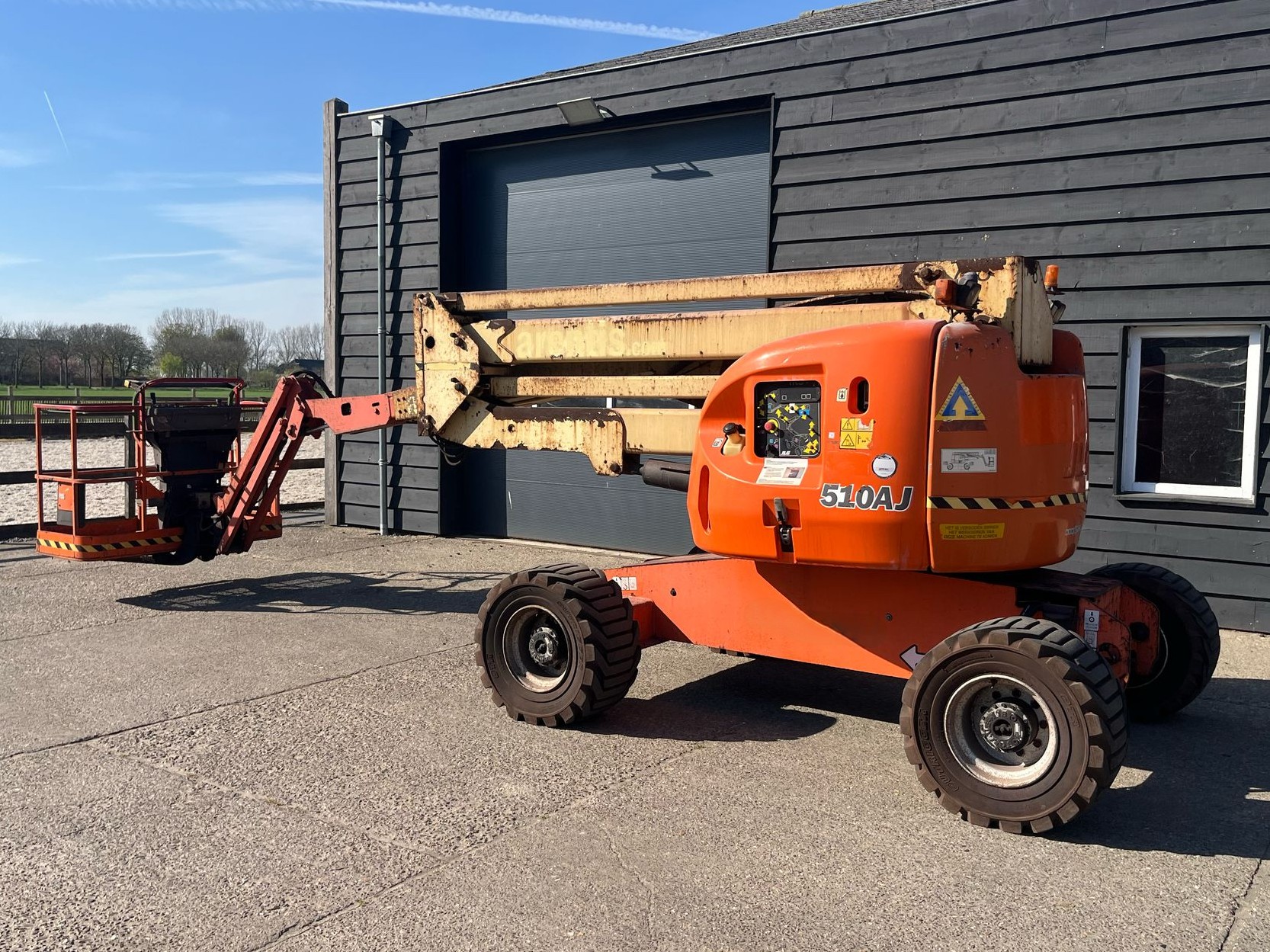 Sold - Articulated Boom Lift - View 2